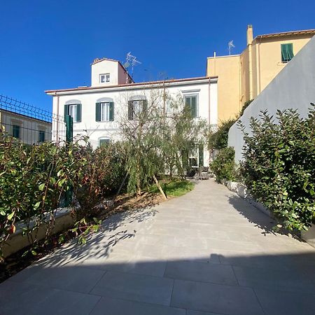 La Lanterna Sul Mare Villa Livorno Kültér fotó