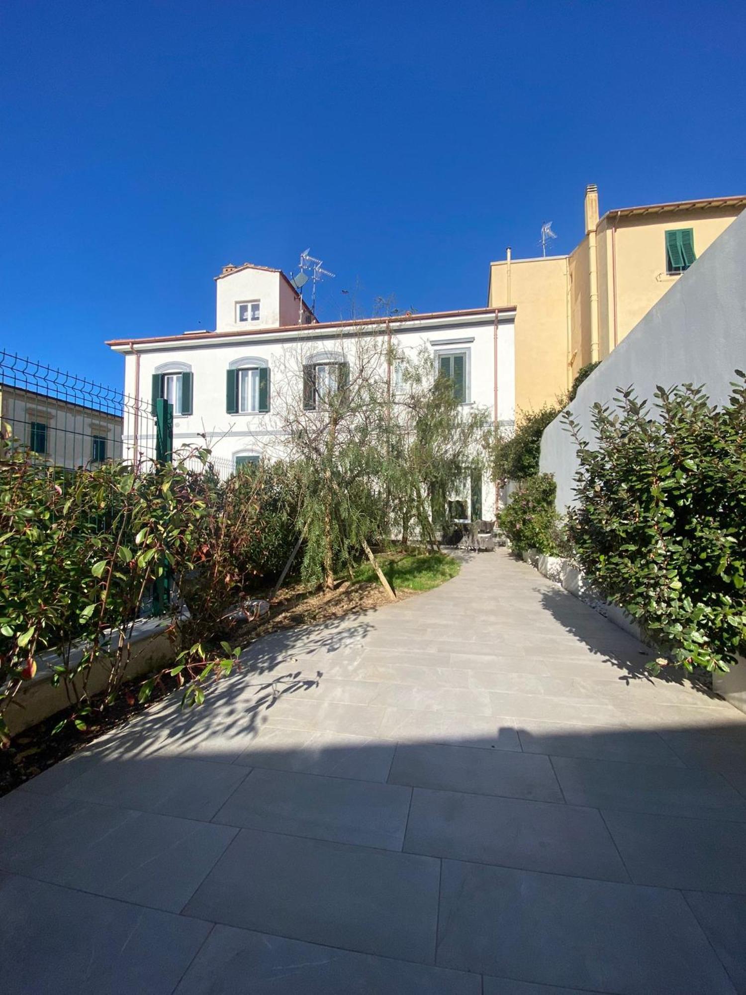 La Lanterna Sul Mare Villa Livorno Kültér fotó